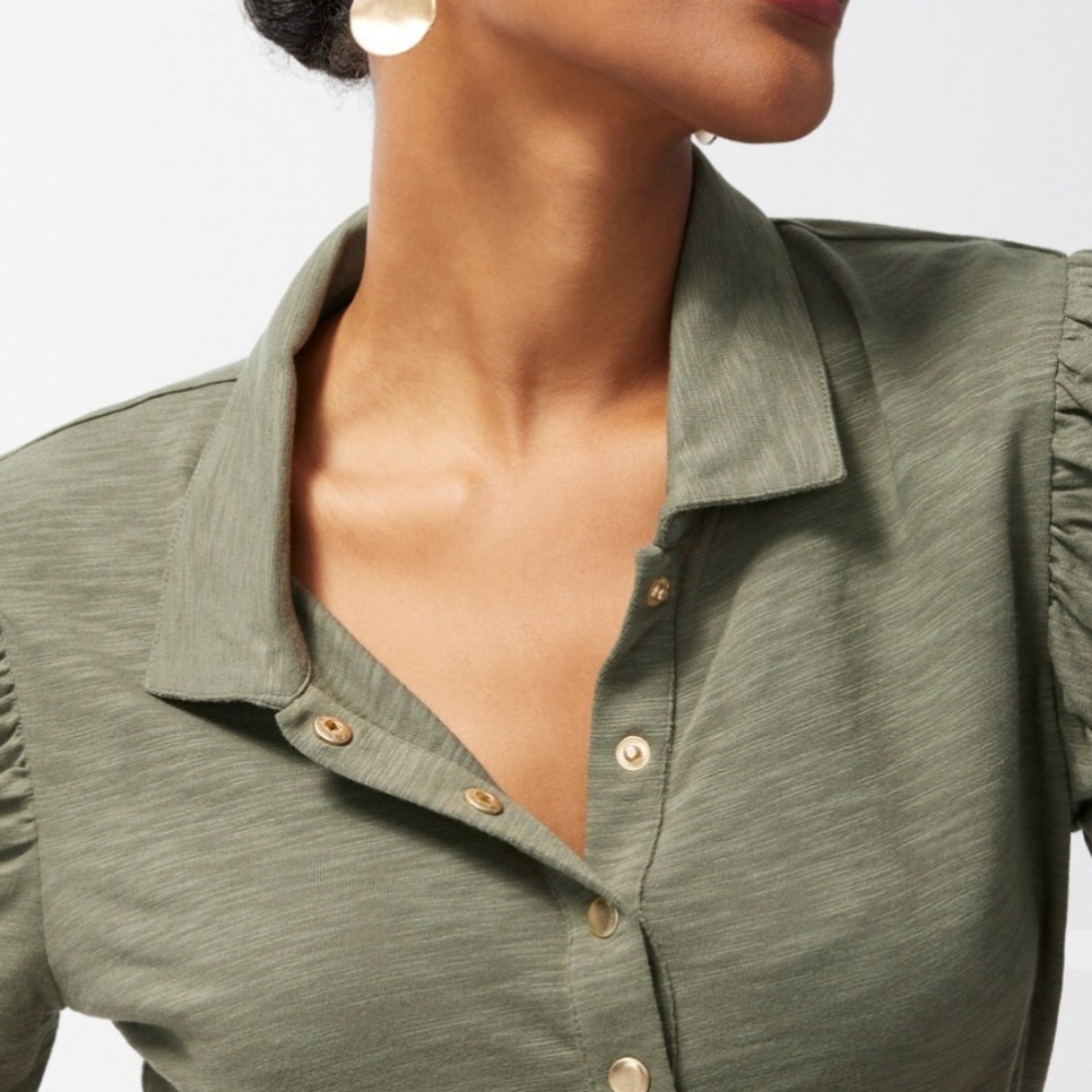 LIKE NEW Chico's Sage Collared Puffed Sleeve Henley Top Size XS - Picture 4 of 10